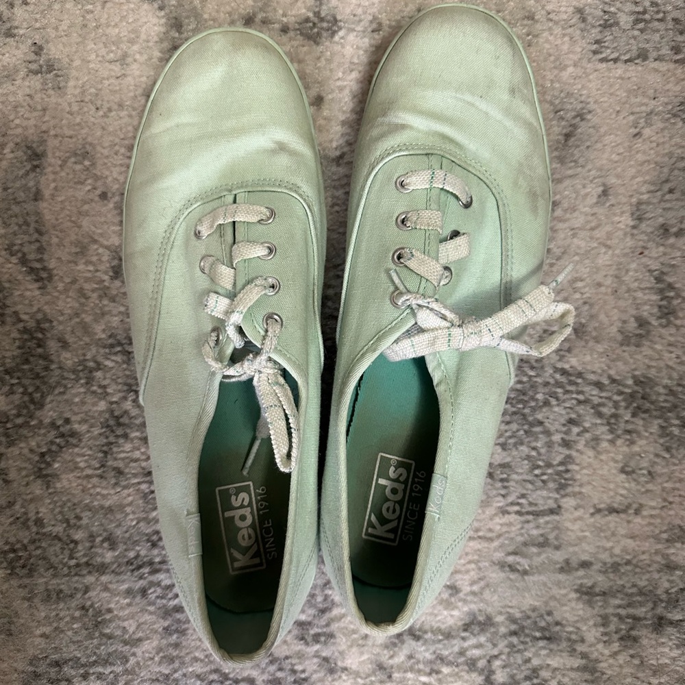 Women’s mint keds